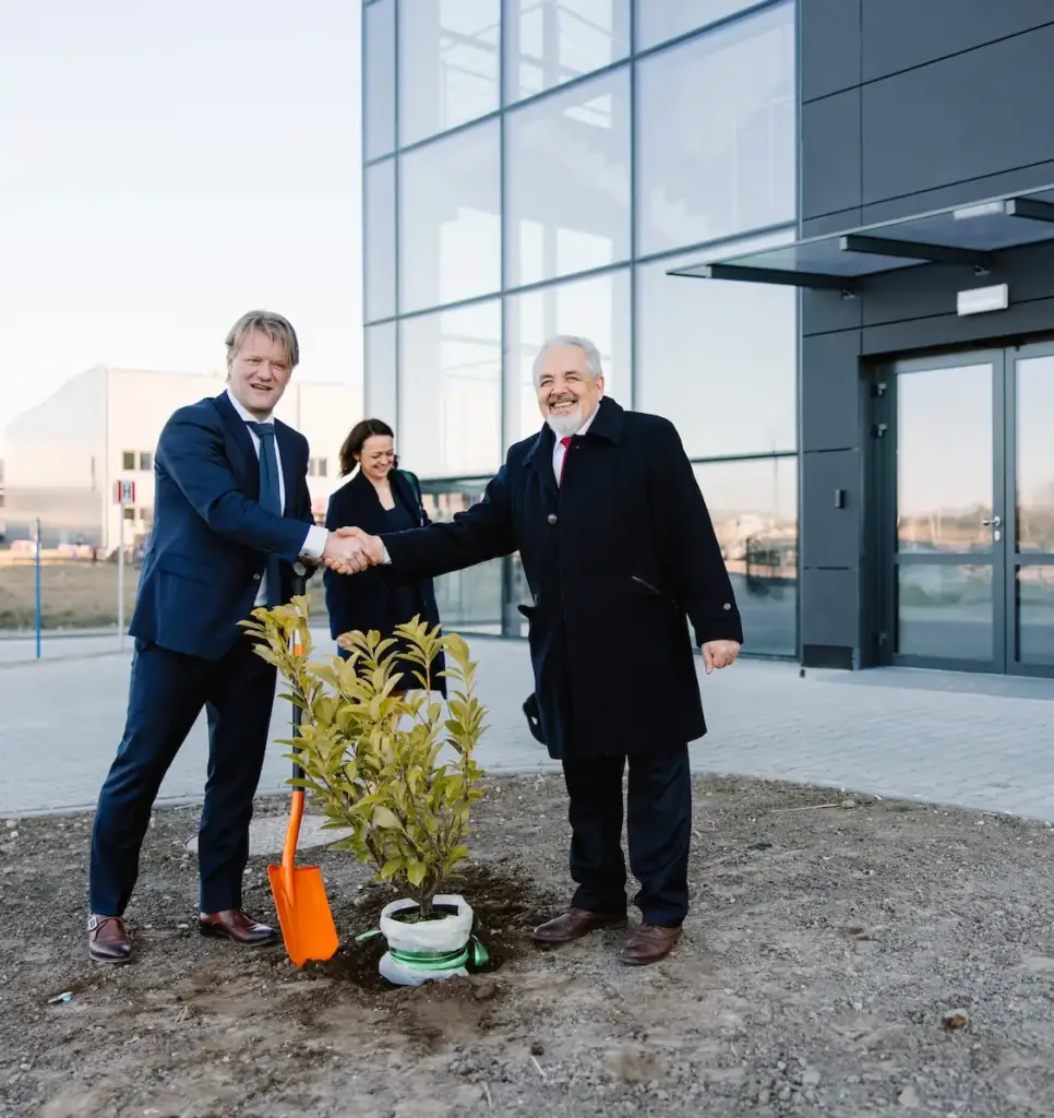 Rozpoczęcie użytkowania zakładu FGPE Sp. z o.o. w Bolesławcu 24 12 FGPE