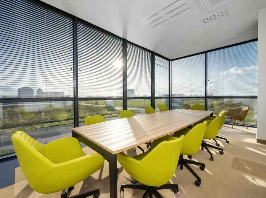 Budynek hali magazynowej z budynkiem socjalno-biurowym i wiatami wraz z infrastrukturą towarzysząca - Zakład BTS&SAKER w Osłej 2 BTS&SAKER-11