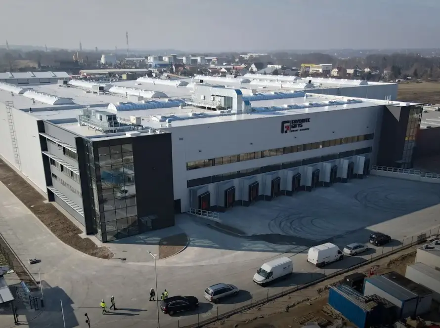 Budowa budynku magazynowego, budynku socjalnego i budynku biurowego, budynku portierni wraz z infrastrukturą techniczną i drogową - Favorite Gifts Europe 1 FGPE-1