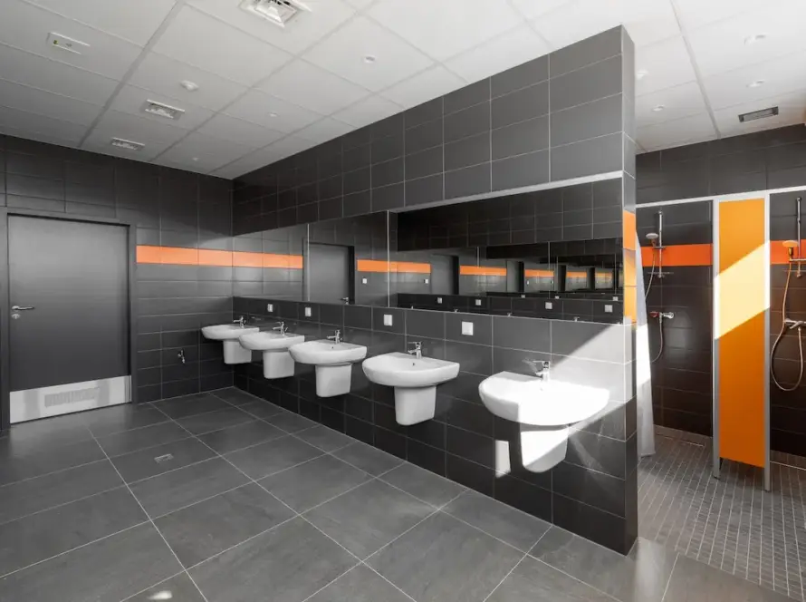 Budowa budynku magazynowego, budynku socjalnego i budynku biurowego, budynku portierni wraz z infrastrukturą techniczną i drogową - Favorite Gifts Europe 19 FGPE-22