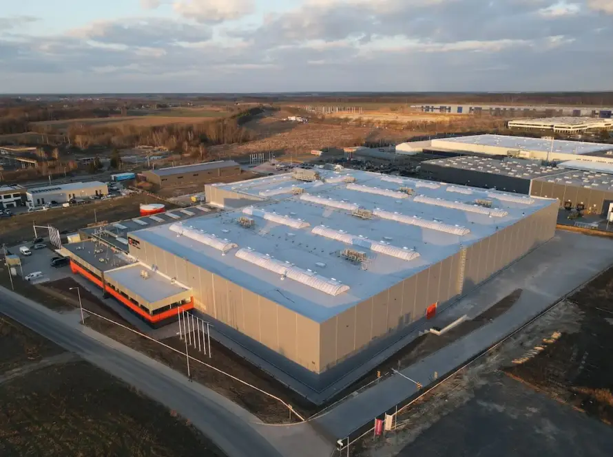 Budowa budynku magazynowego, budynku socjalnego i budynku biurowego, budynku portierni wraz z infrastrukturą techniczną i drogową - Favorite Gifts Europe 4 FGPE-4