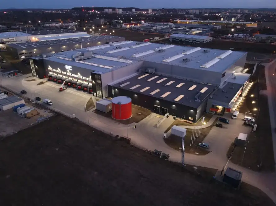 Budowa budynku magazynowego, budynku socjalnego i budynku biurowego, budynku portierni wraz z infrastrukturą techniczną i drogową - Favorite Gifts Europe 6 FGPE-6